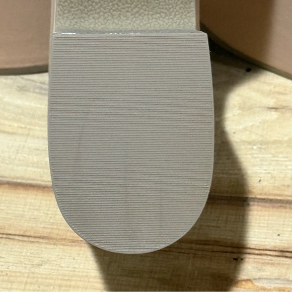 *NEW* BEEK Prinia Platform Heeled Sandals – Eggshell Size 10 – Leather A46 - Picture 13 of 15